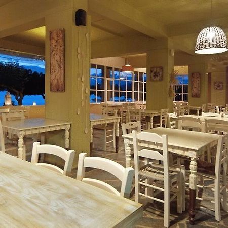 Venus Beach Hotel Bungalows 尼亚斯蒂拉 外观 照片